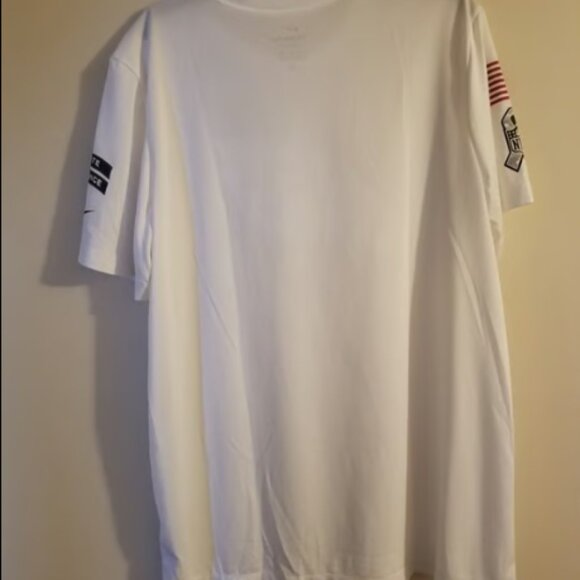 Men's Nike White Philadelphia Eagles Salute To Service Legend Performance Shirt - Picture 9 of 10